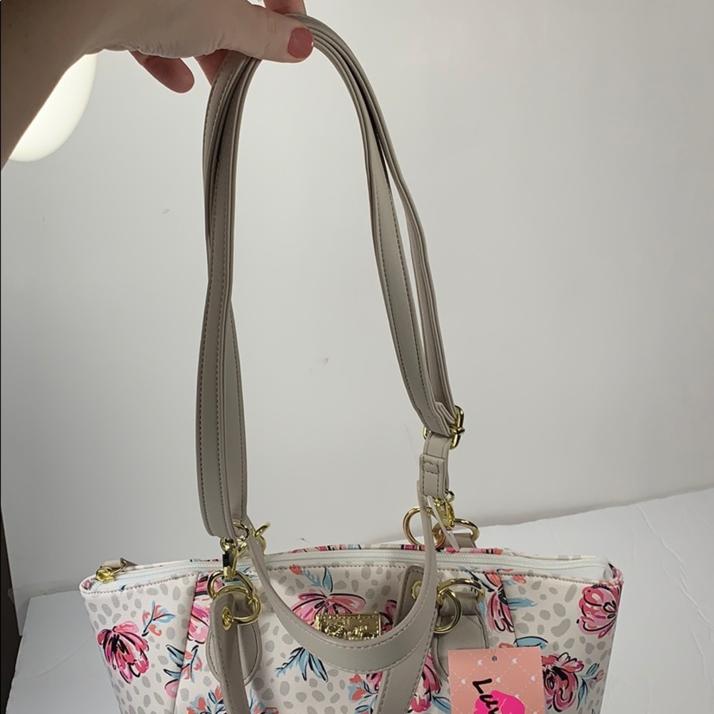 Betsey Johnson white floral satchel/crossbody. NWT - Picture 6 of 8